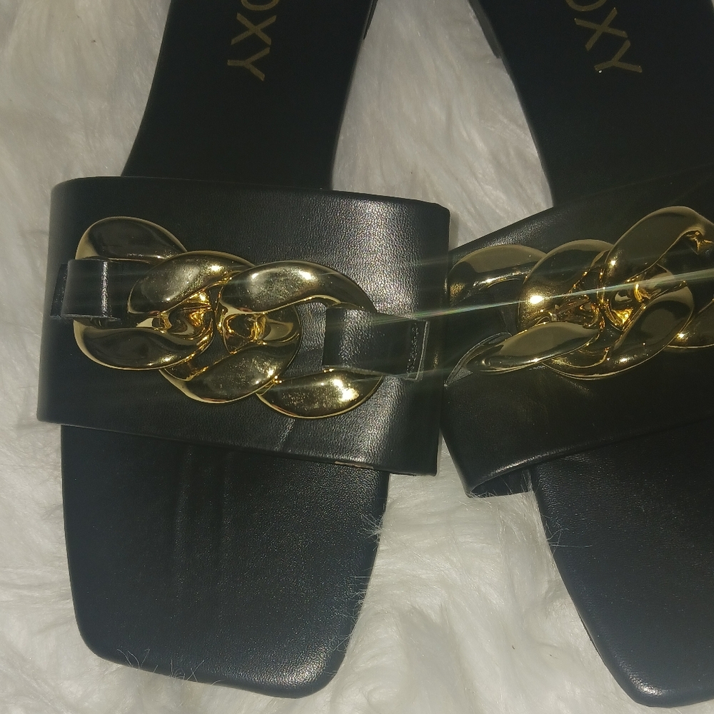 Women gold chain chunky square toe black flat sandals - Picture 4 of 8